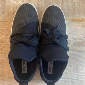 Steve Madden Lancer black sneaker